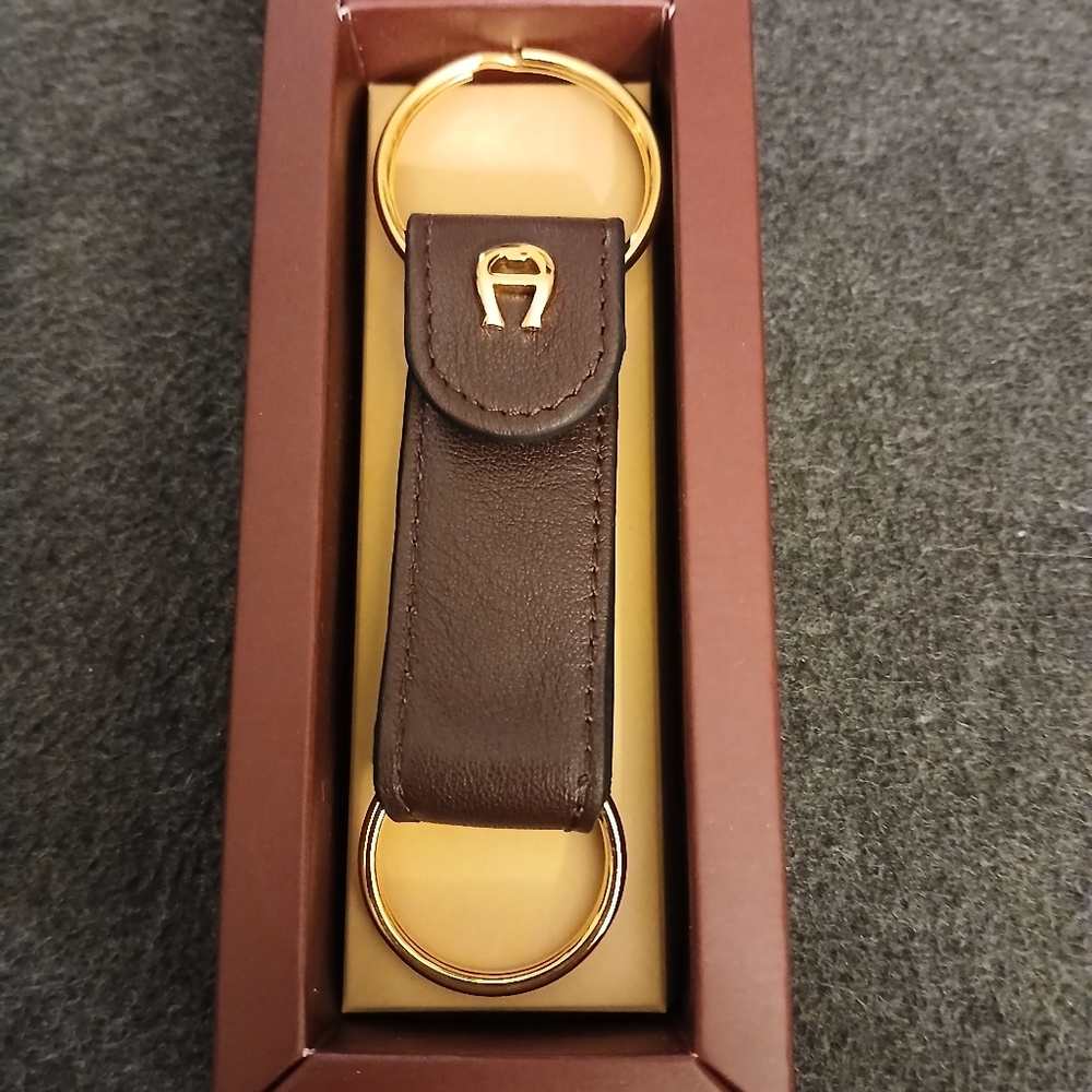 Aigner key ring